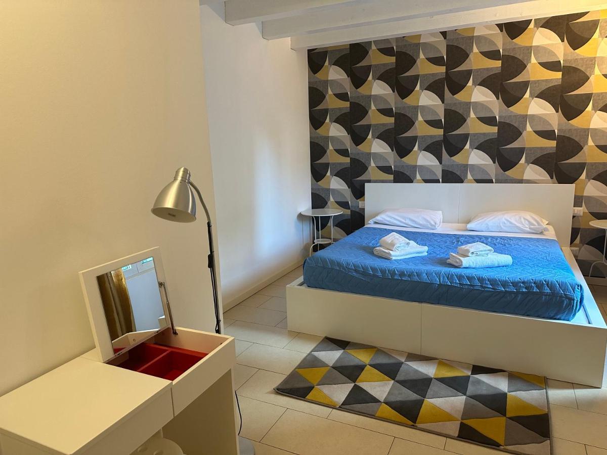 Feel - Accademia Carrara Apartment Бергамо Экстерьер фото